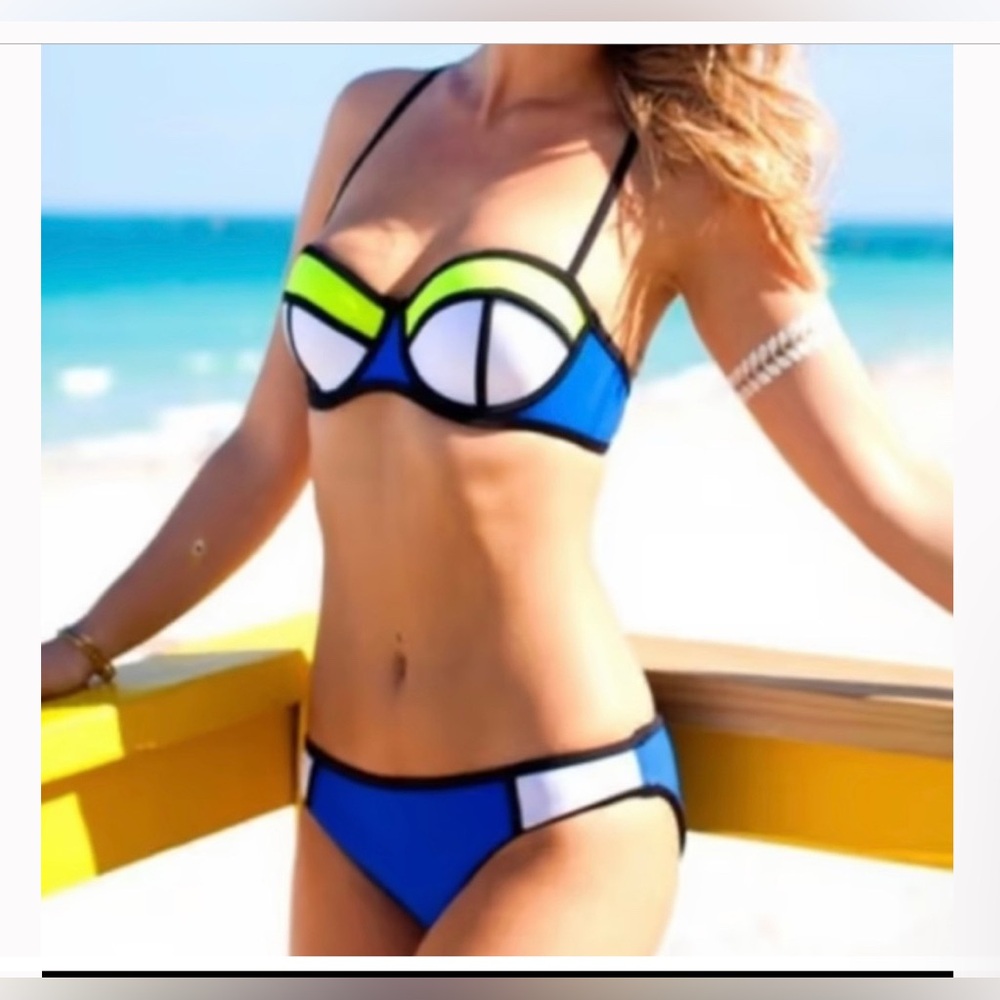 Triangl Bikini set, Size large top and bottom, blue, neon yellow and white